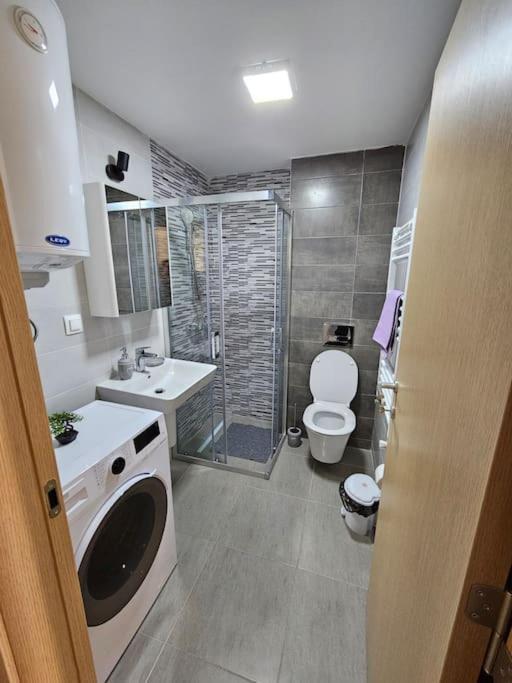 Milo Apartment Szkopje Kültér fotó